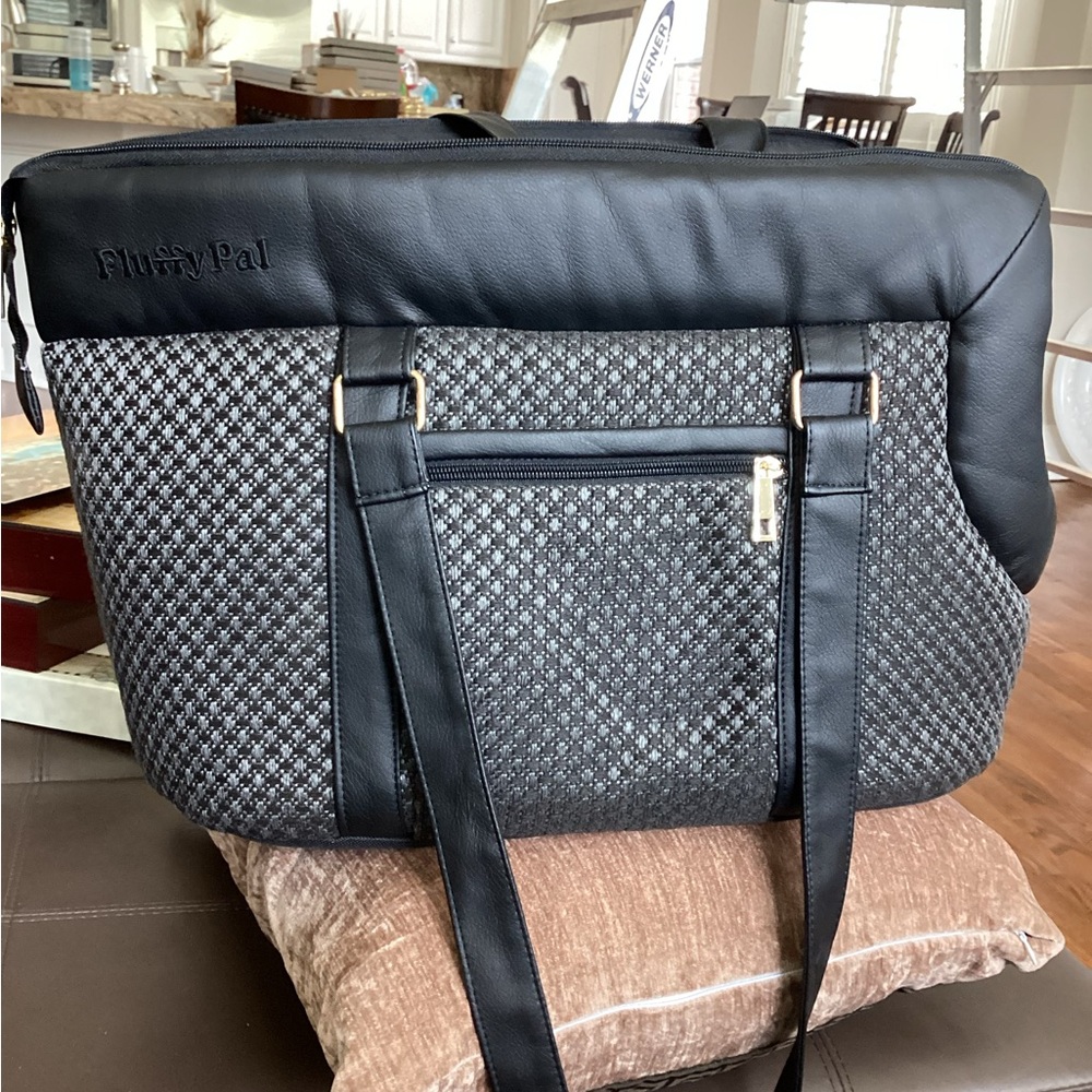 Black and Gray Pet Carrier Bag Fluffy Pal